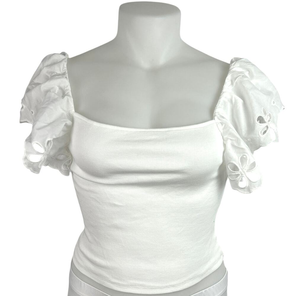 NEW H&M White Ribbed Knit Flutter Sleeve Floral Embroidered Blouse Top Size XL